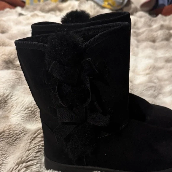 Women's Black Winter Boots - Picture 2 of 7